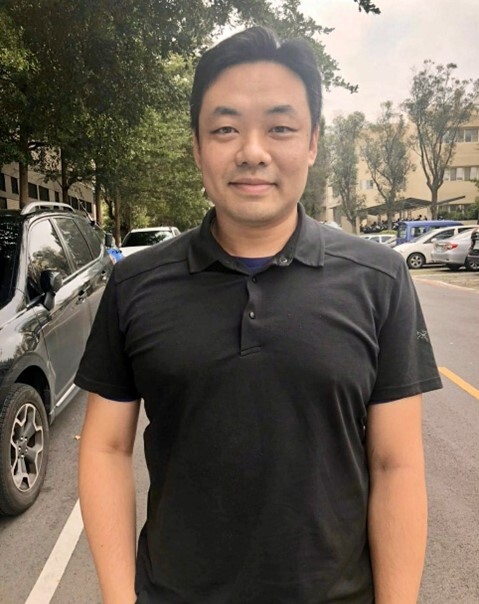 講者照片
